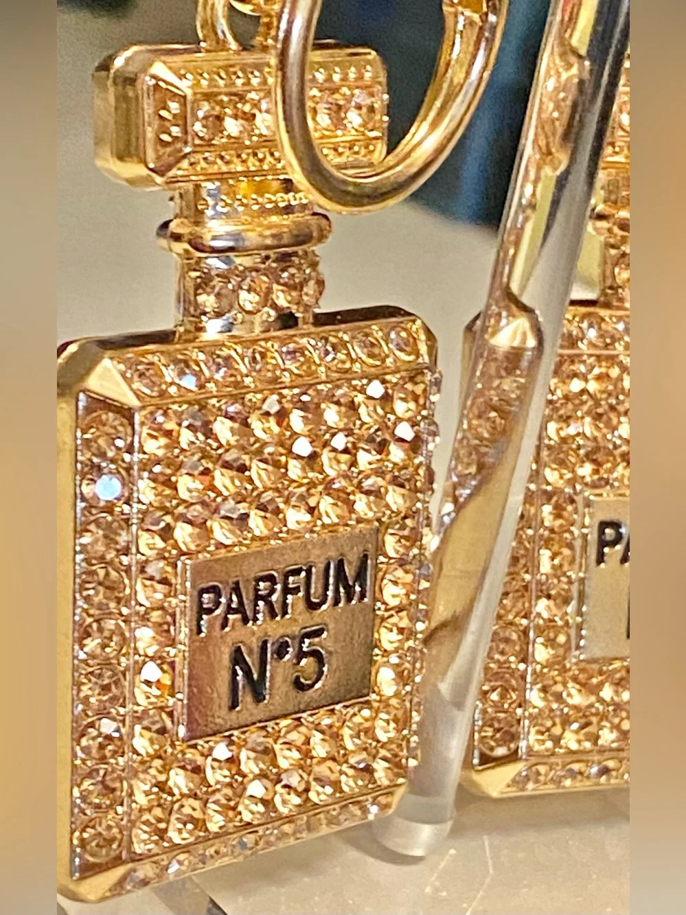 Fashion Jewelry Parfum Nº5 Keychain Pair Gold & Clear Crystals - Lot 2